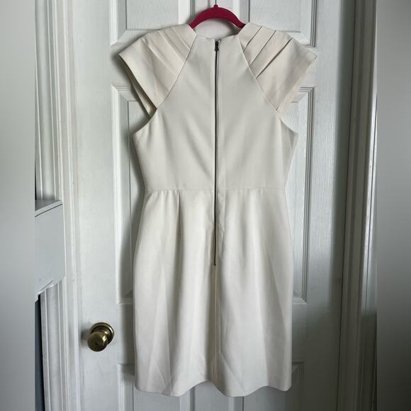 Alice and Olivia Kiro Pleated Shoulder Dress size 12 Ecru Off White - Picture 6 of 10